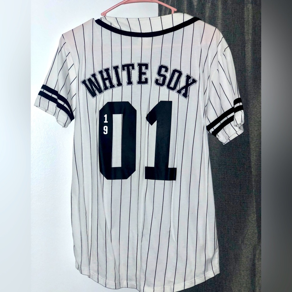 Victoria Secret PINK White Sox Tee (XS)